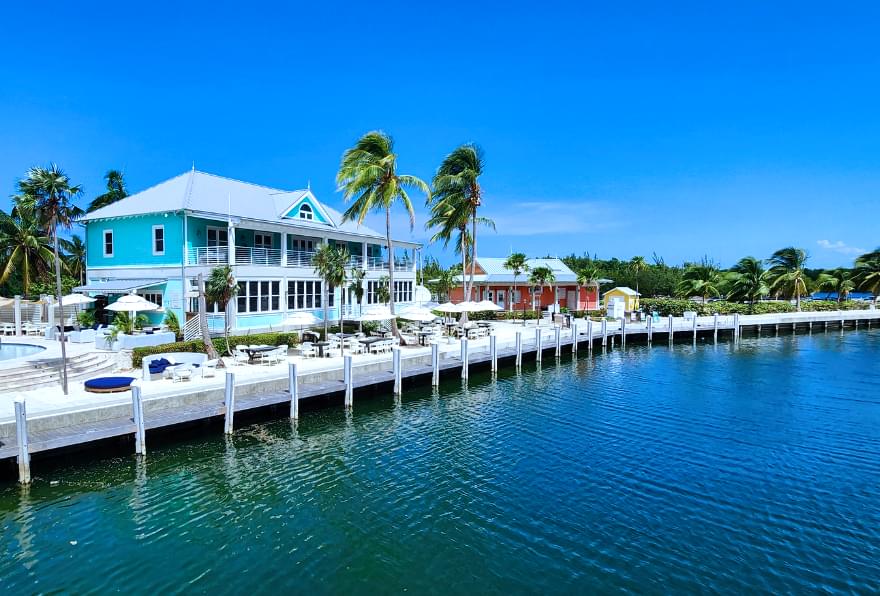 George Town Yacht Club, a central location for Grand Cayman boat excursions